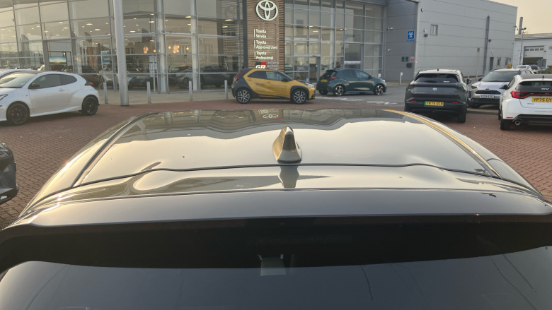 Toyota Yaris 1.5 Hybrid Design 5dr CVT Hybrid Hatchback